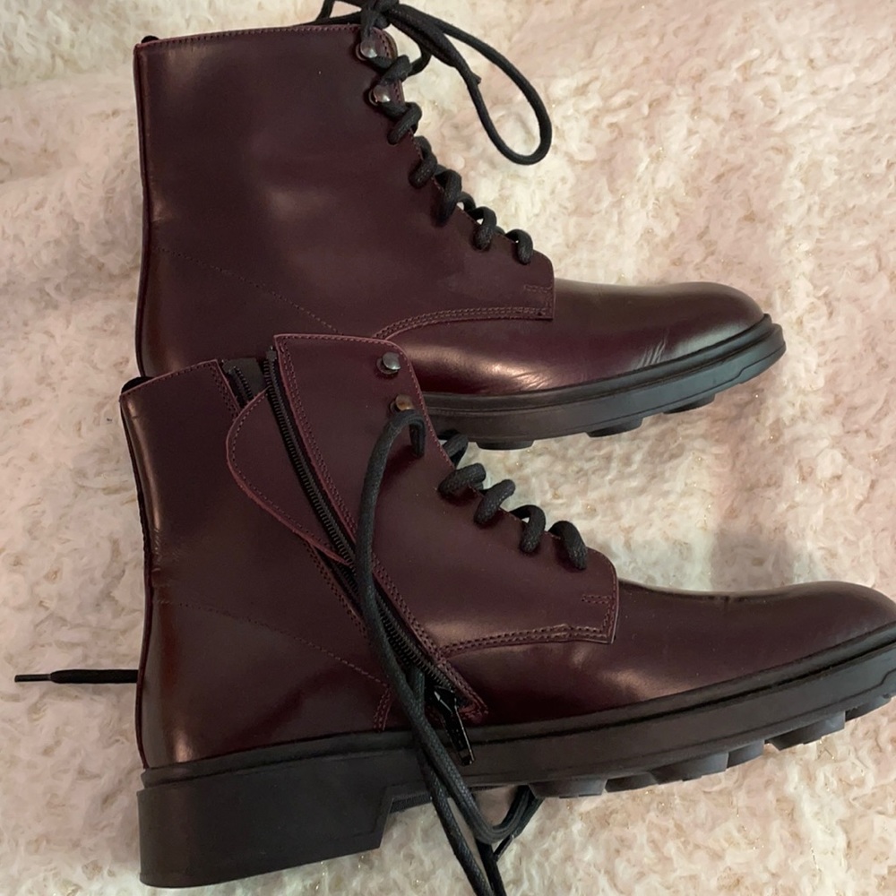New Leather Boots size 39